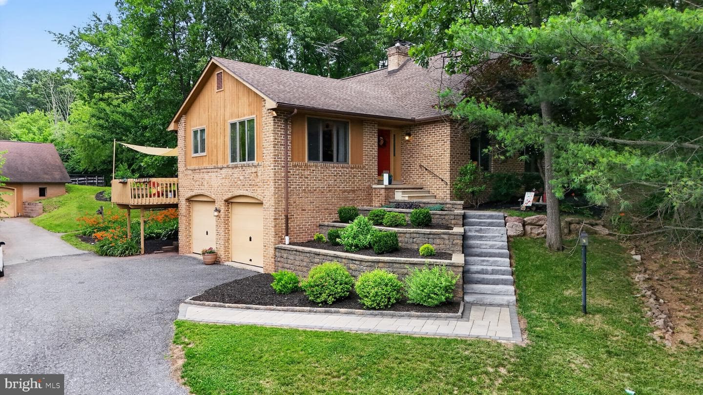 2571 Valley View Road photo 14