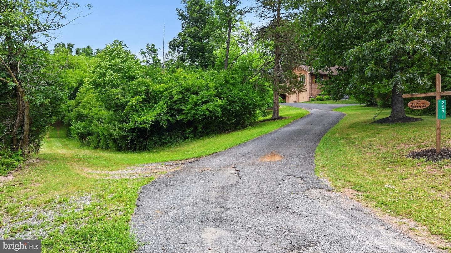 2571 Valley View Road photo 16