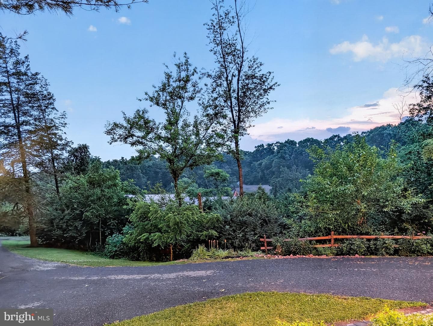 2571 Valley View Road photo 66