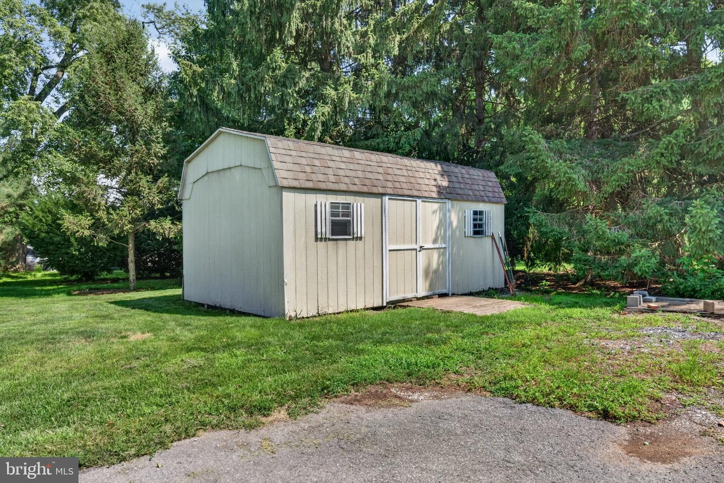 1277 S Colebrook Road photo 49