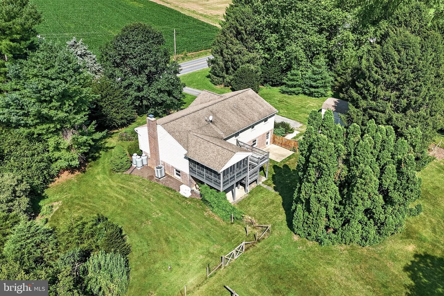 1277 S Colebrook Road photo 51