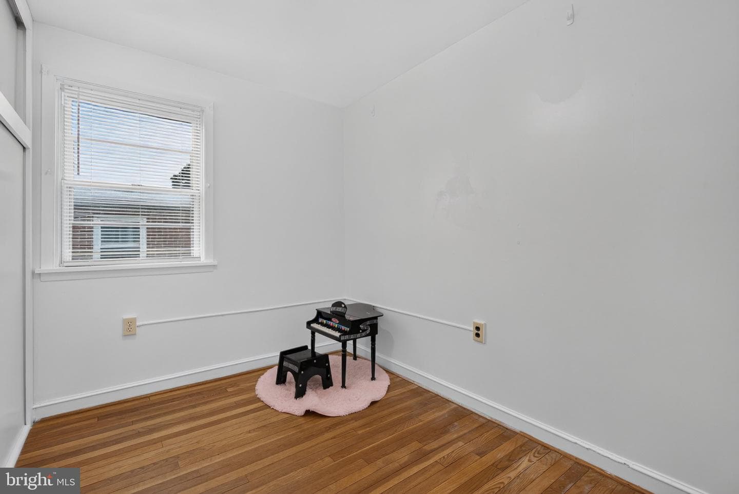 1127 Jamaica Road photo 25