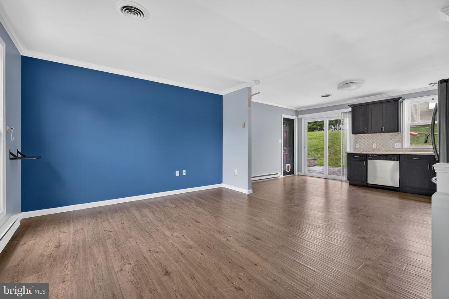 104 Kent Road photo 3