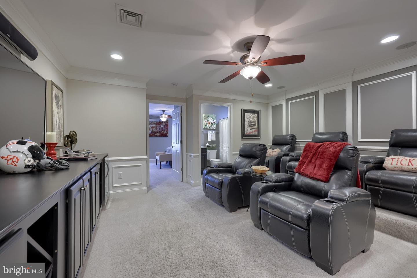 1068 Constitution Drive photo 16