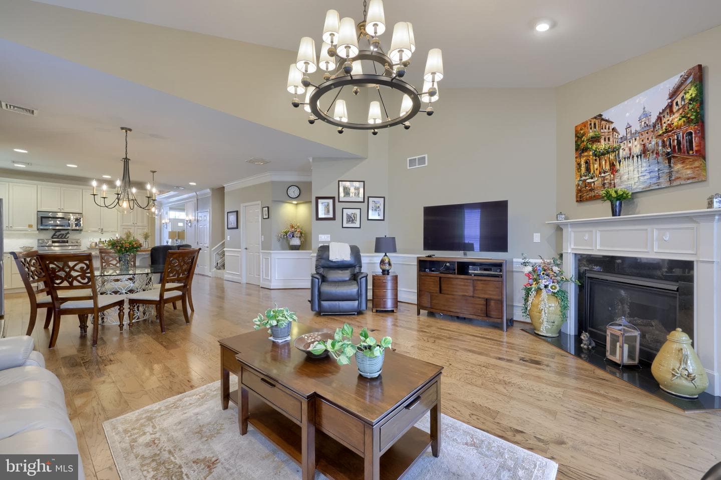1068 Constitution Drive photo 34