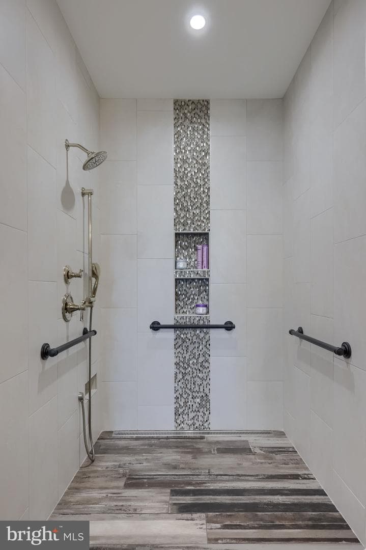 1068 Constitution Drive photo 39