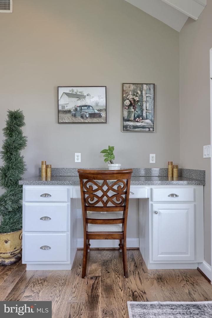 1068 Constitution Drive photo 43