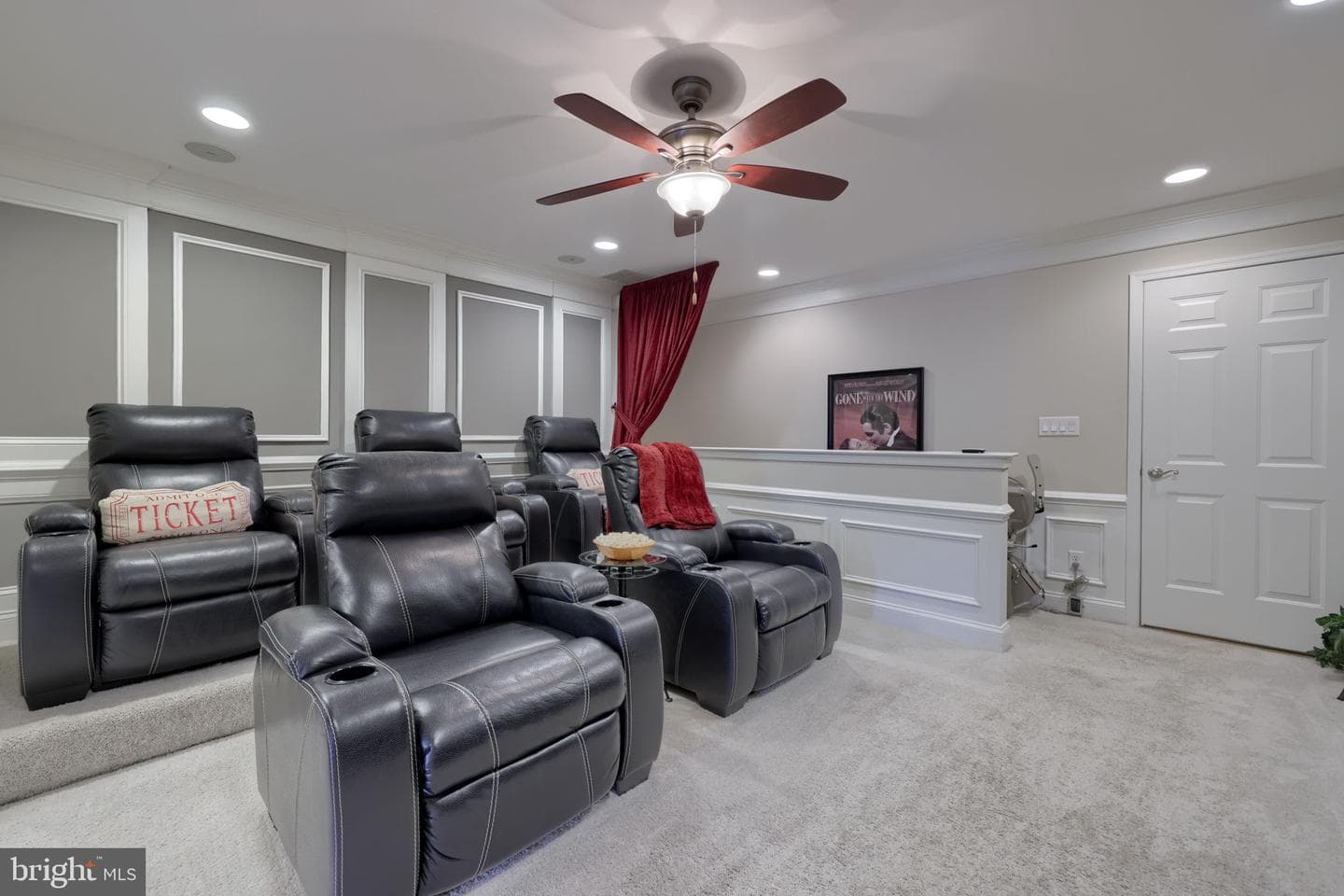1068 Constitution Drive photo 51