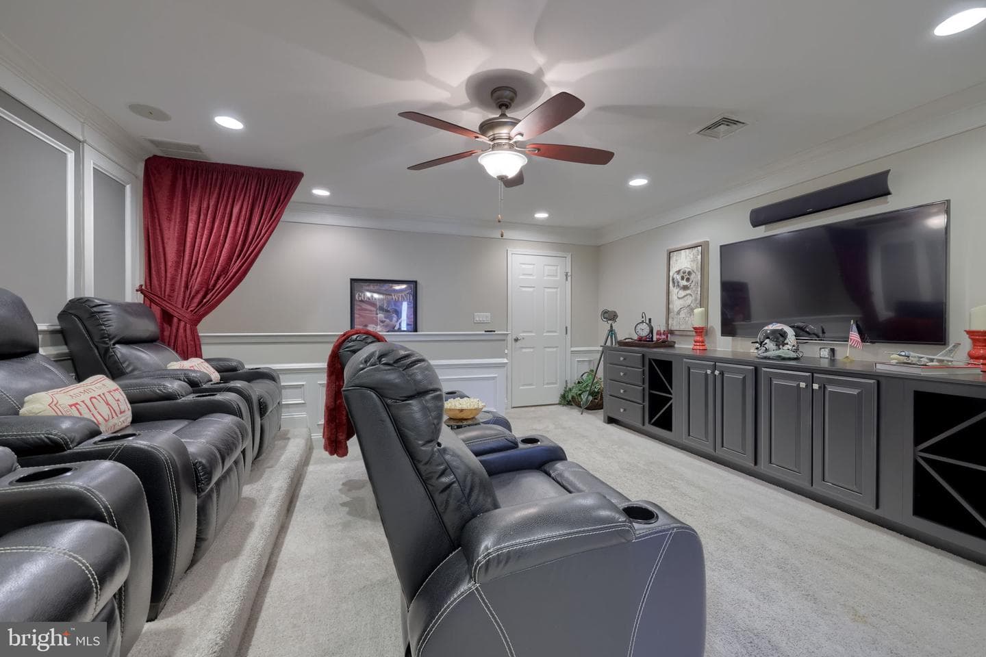 1068 Constitution Drive photo 52