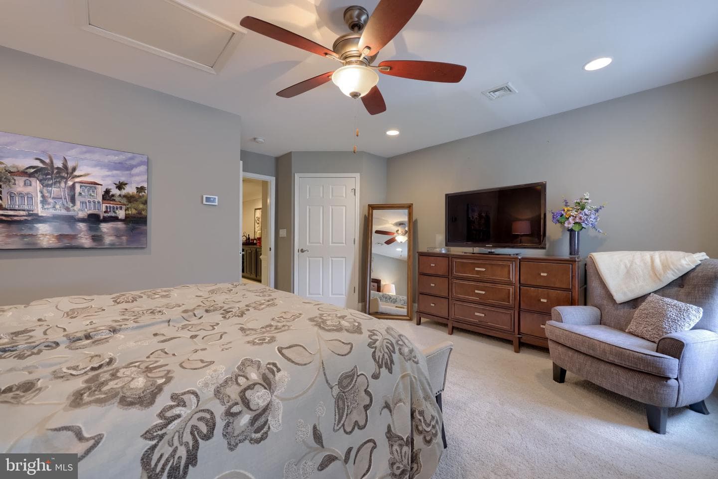 1068 Constitution Drive photo 56