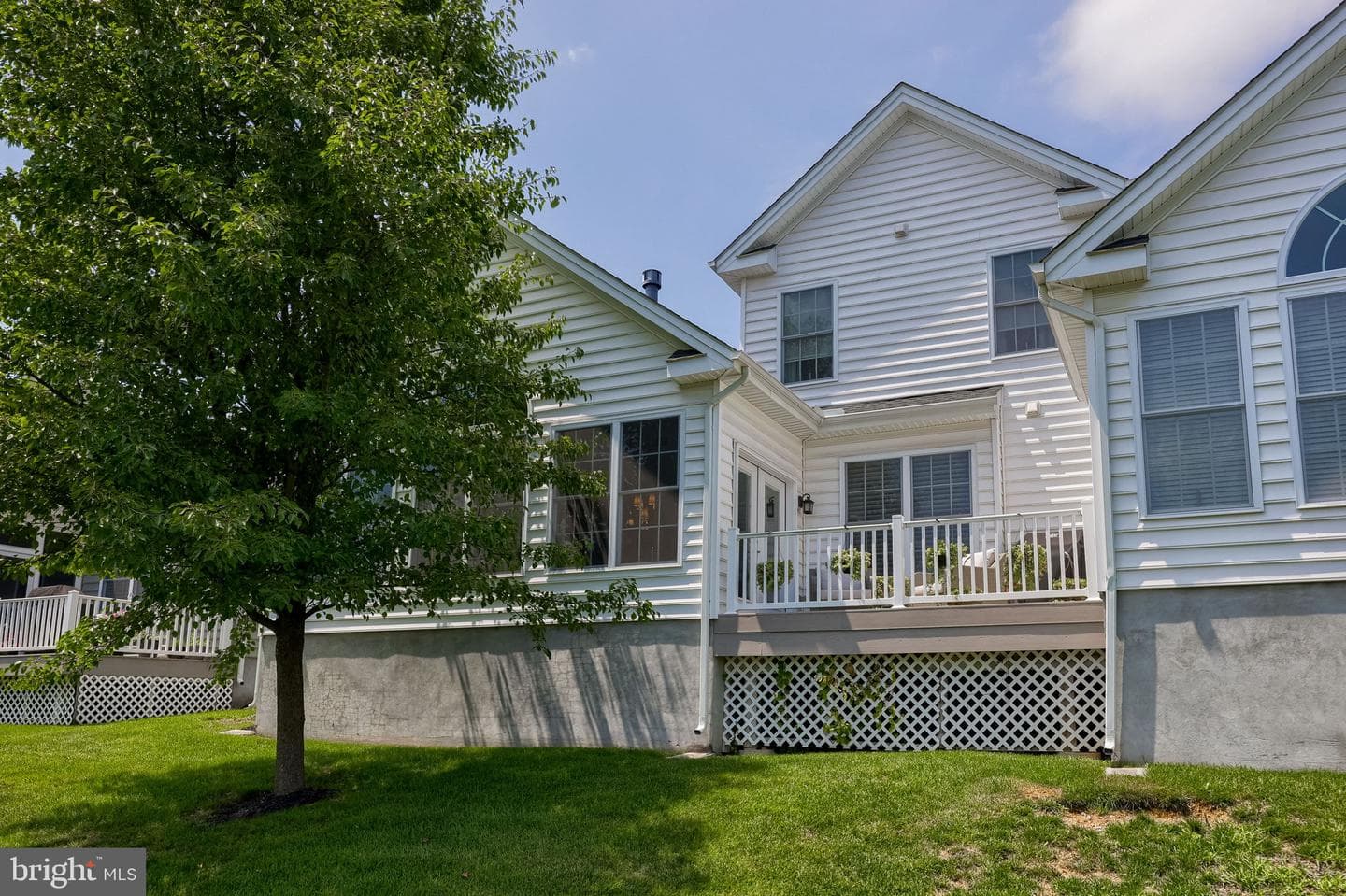 1068 Constitution Drive photo 59