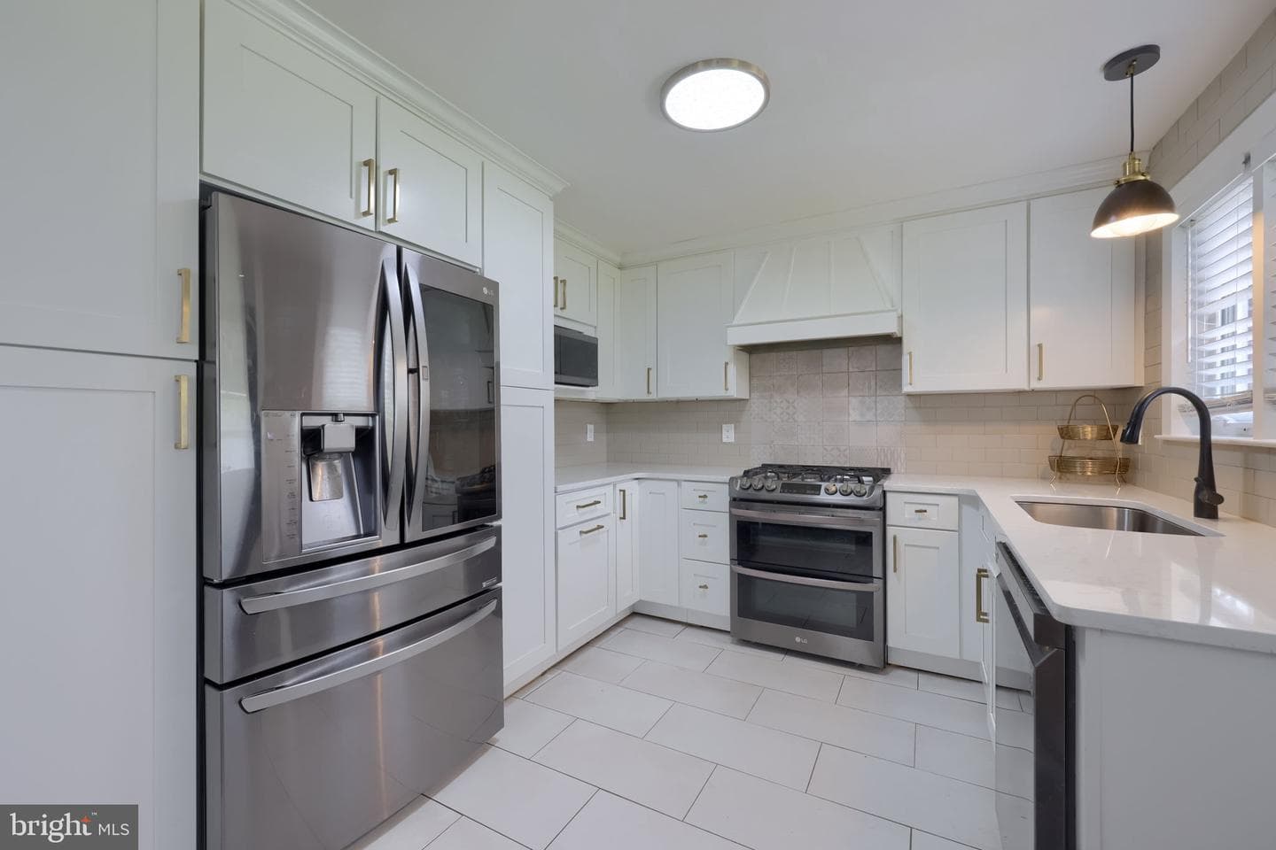 1700 Manor Street photo 16