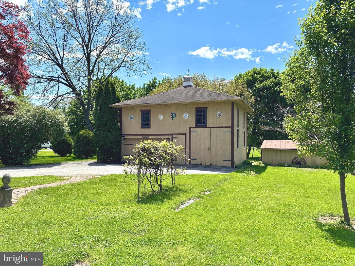 101 Miller Street photo 40