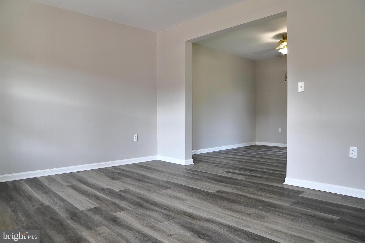 142 Chelmsford Drive photo 7