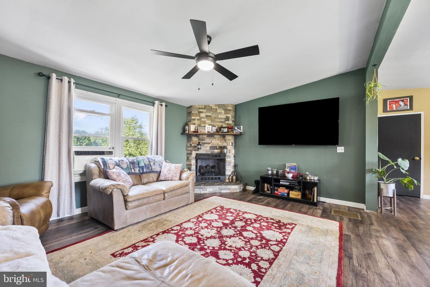 966 Buck Road photo 7