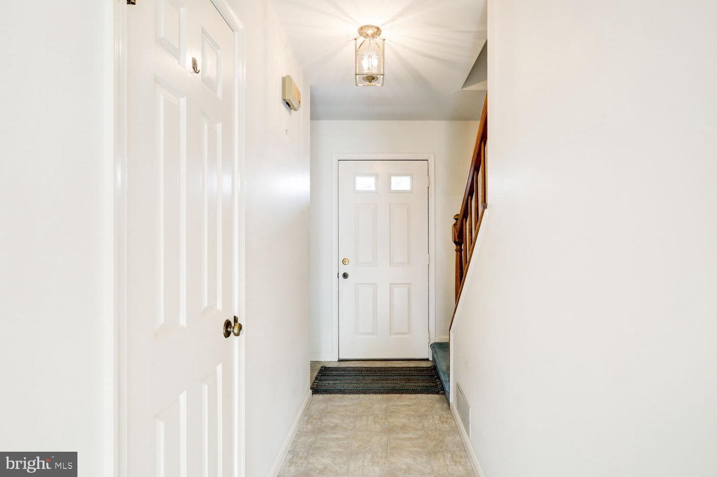 205 Walnut Lane photo 7