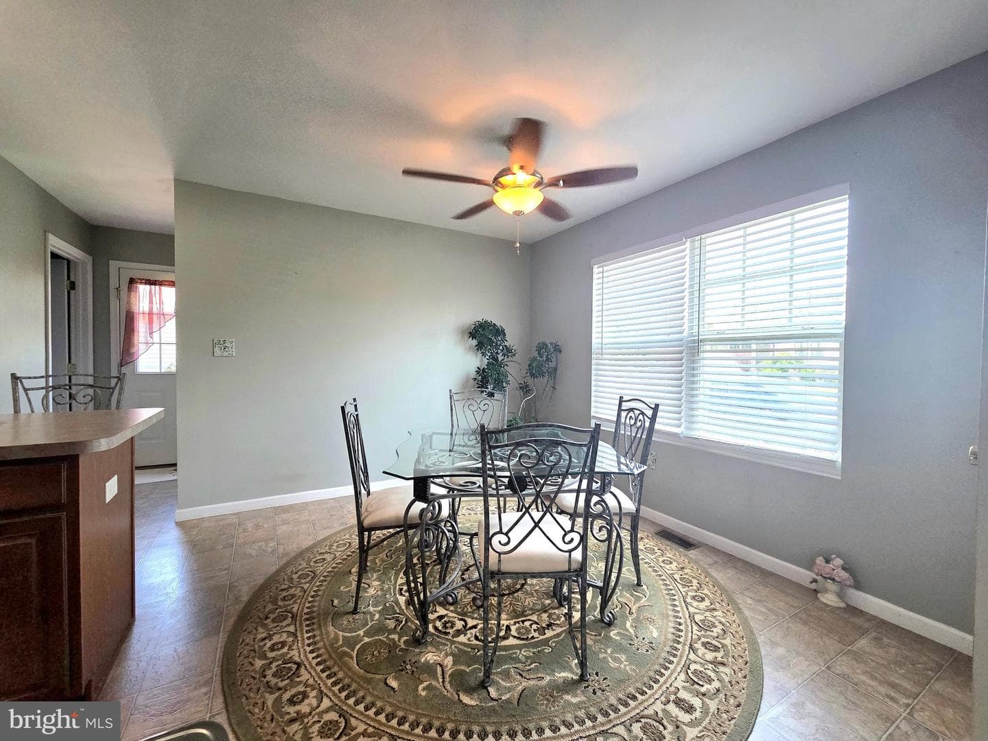203 Heathersage Drive photo 20