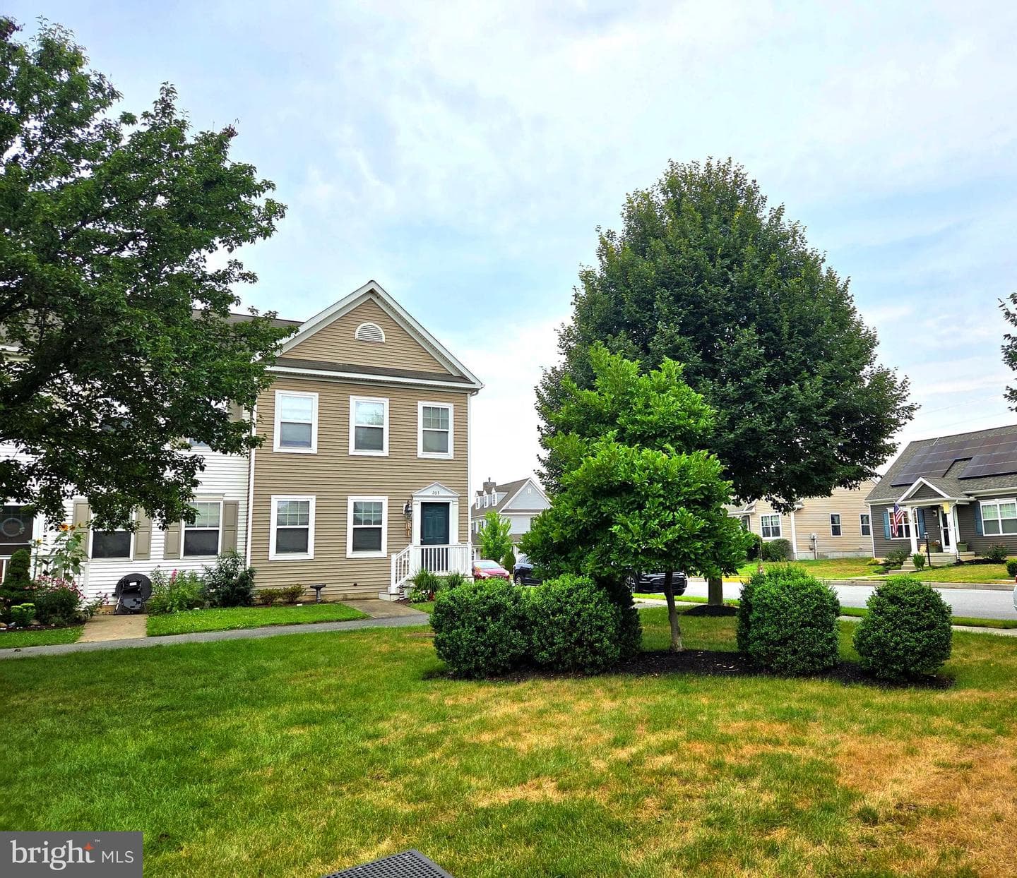203 Heathersage Drive photo 9