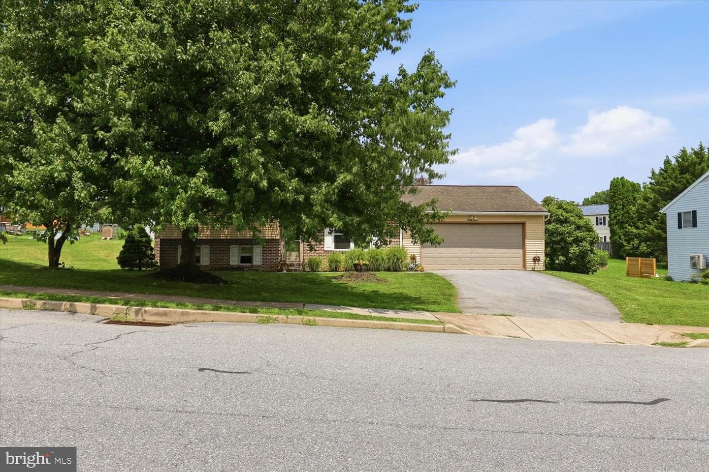 33 Hoover Road photo 4