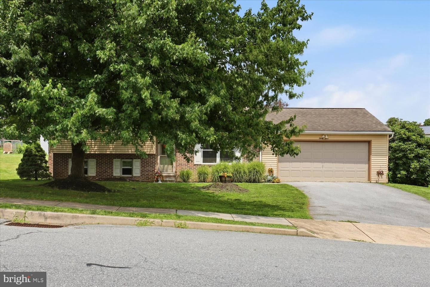 33 Hoover Road photo 5
