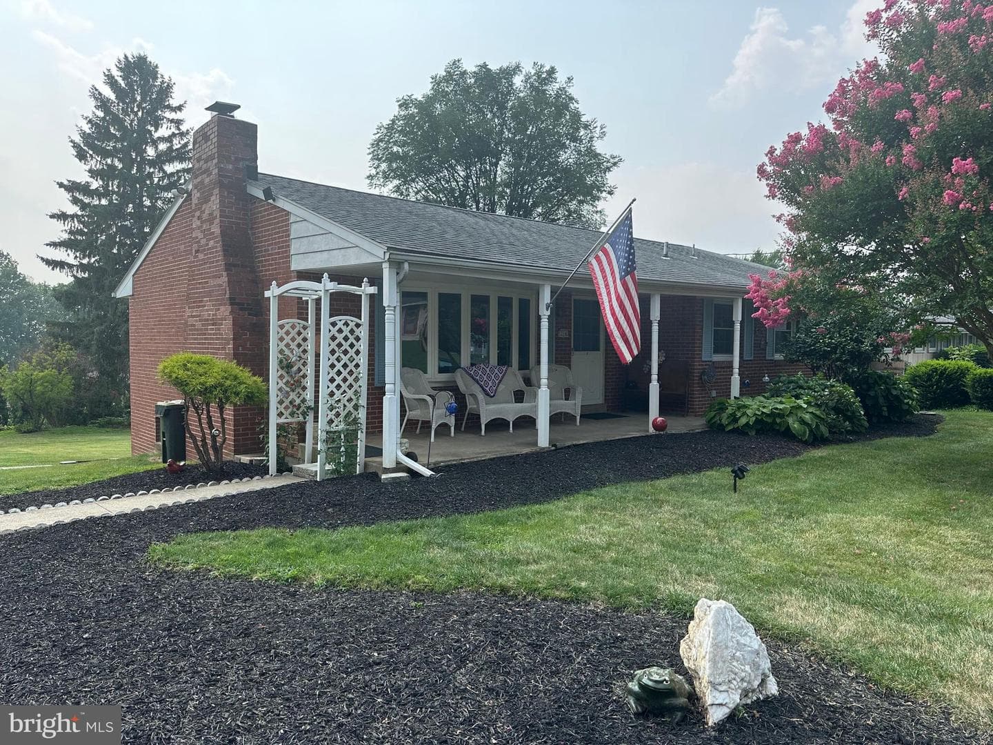 214 Whittier Lane, Lancaster