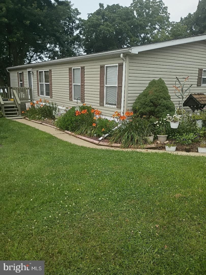 822 Sunny Lane photo 4