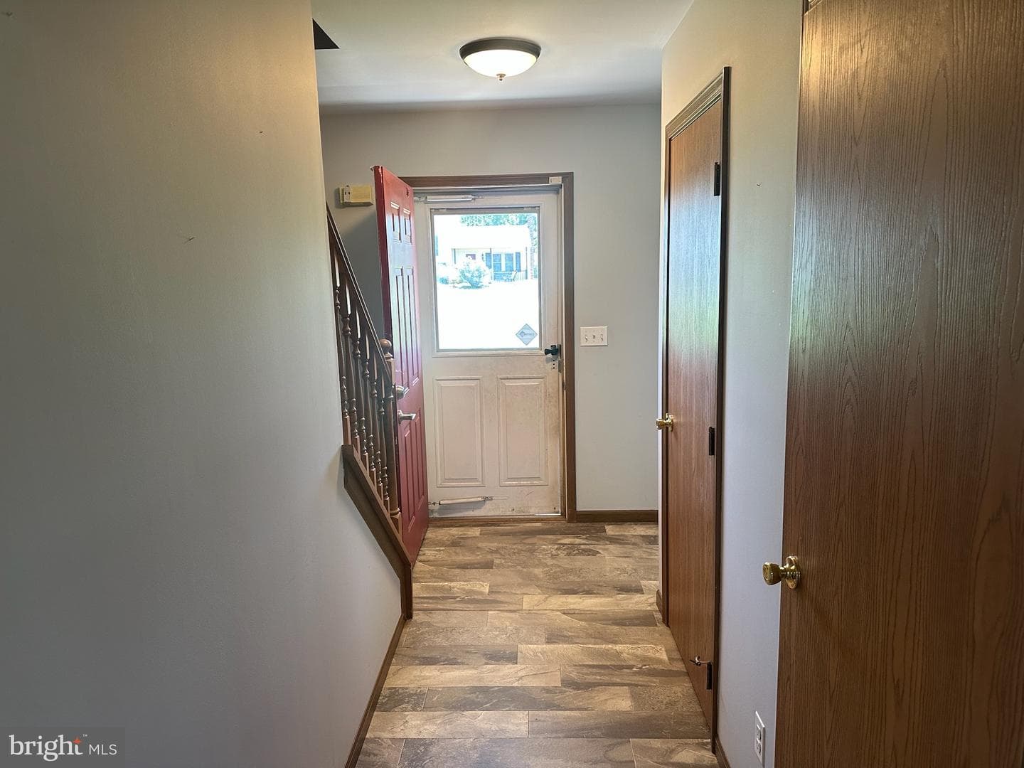 2143 Sheri Lane photo 7