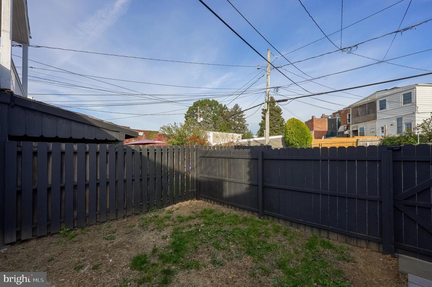 657 W Orange Street photo 25
