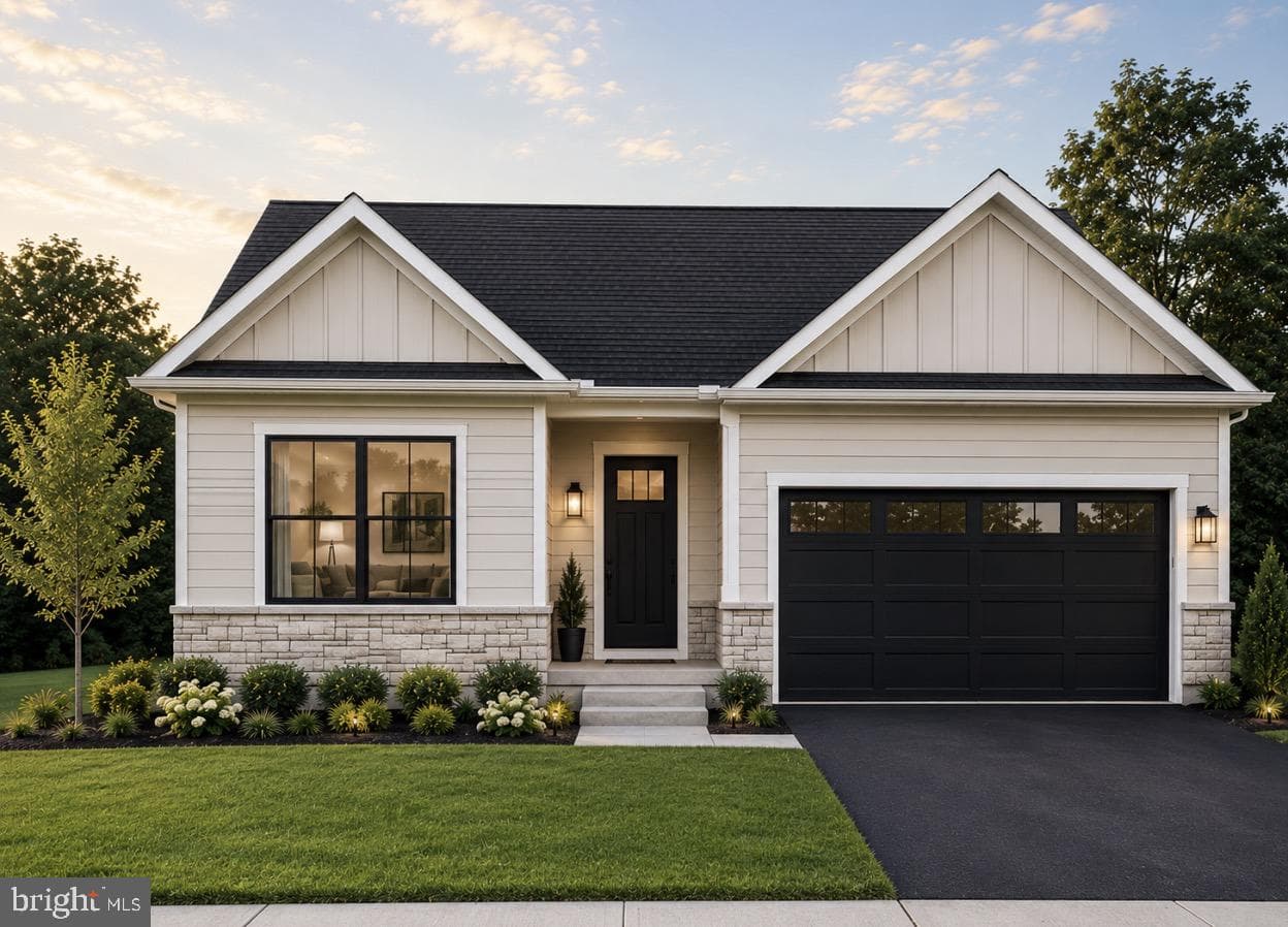 225 Pilgrim Drive, Lancaster