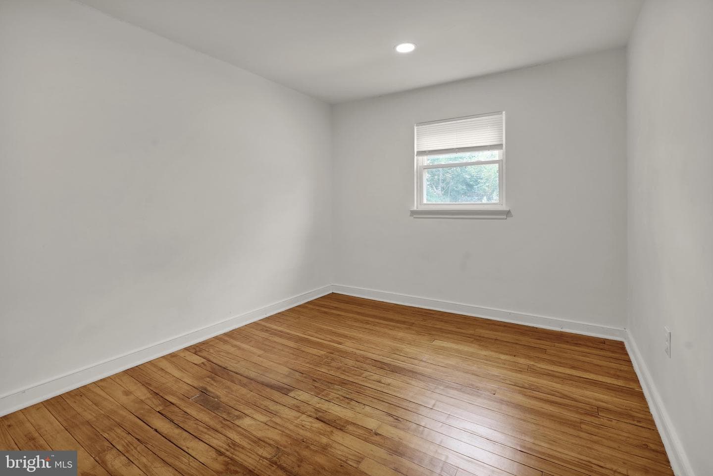 343 S Marshall Street photo 12