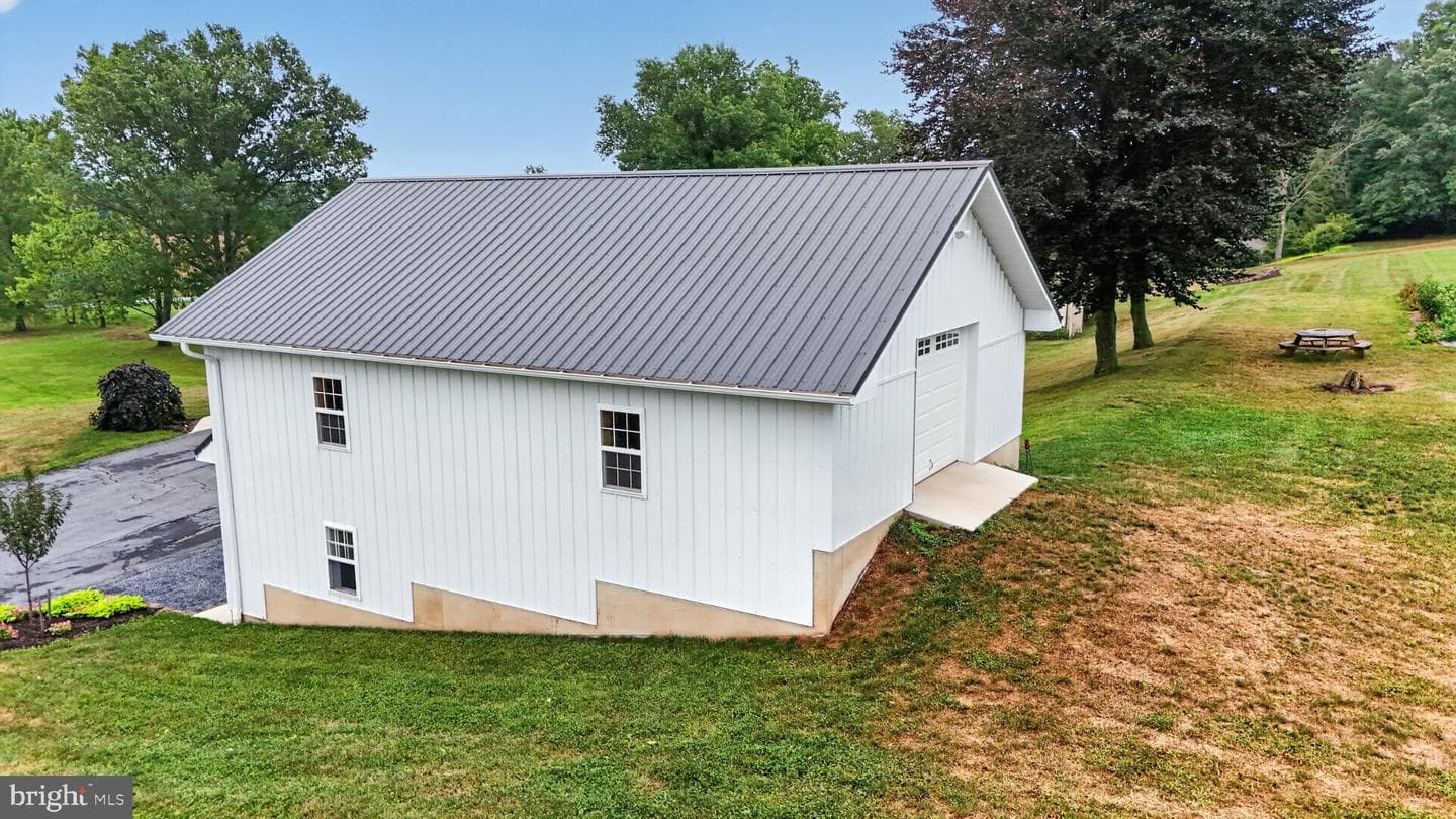 475 S Cocalico Road photo 22