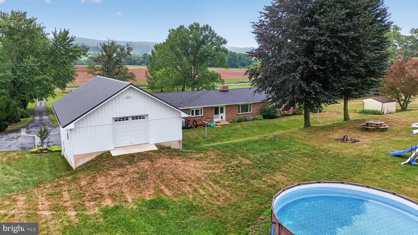 475 S Cocalico Road photo 23
