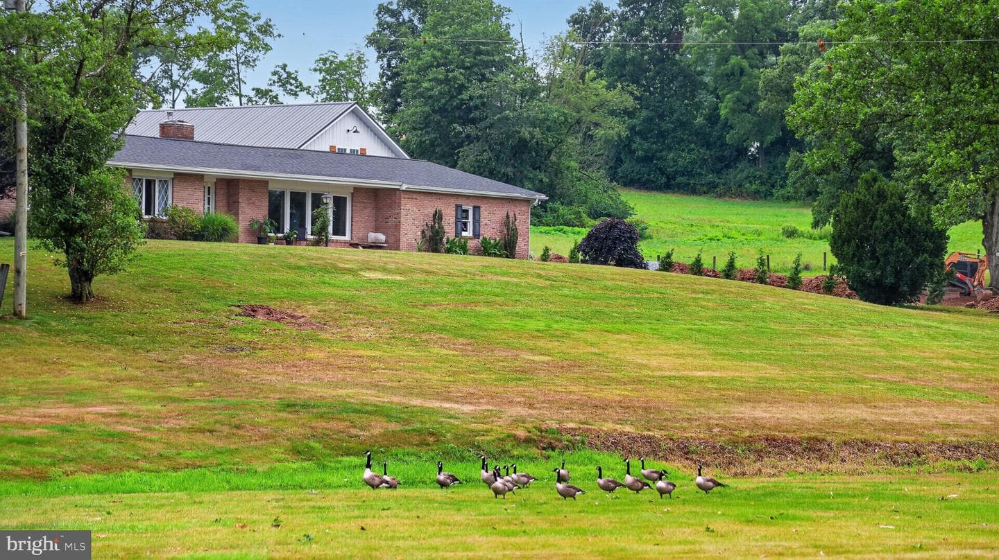 475 S Cocalico Road photo 32