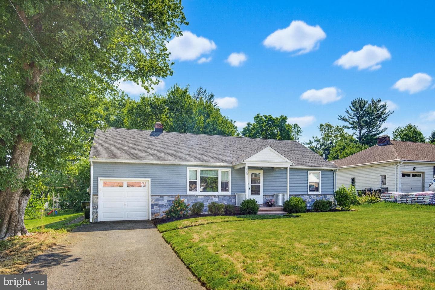 433 E Roseville Road, Lancaster