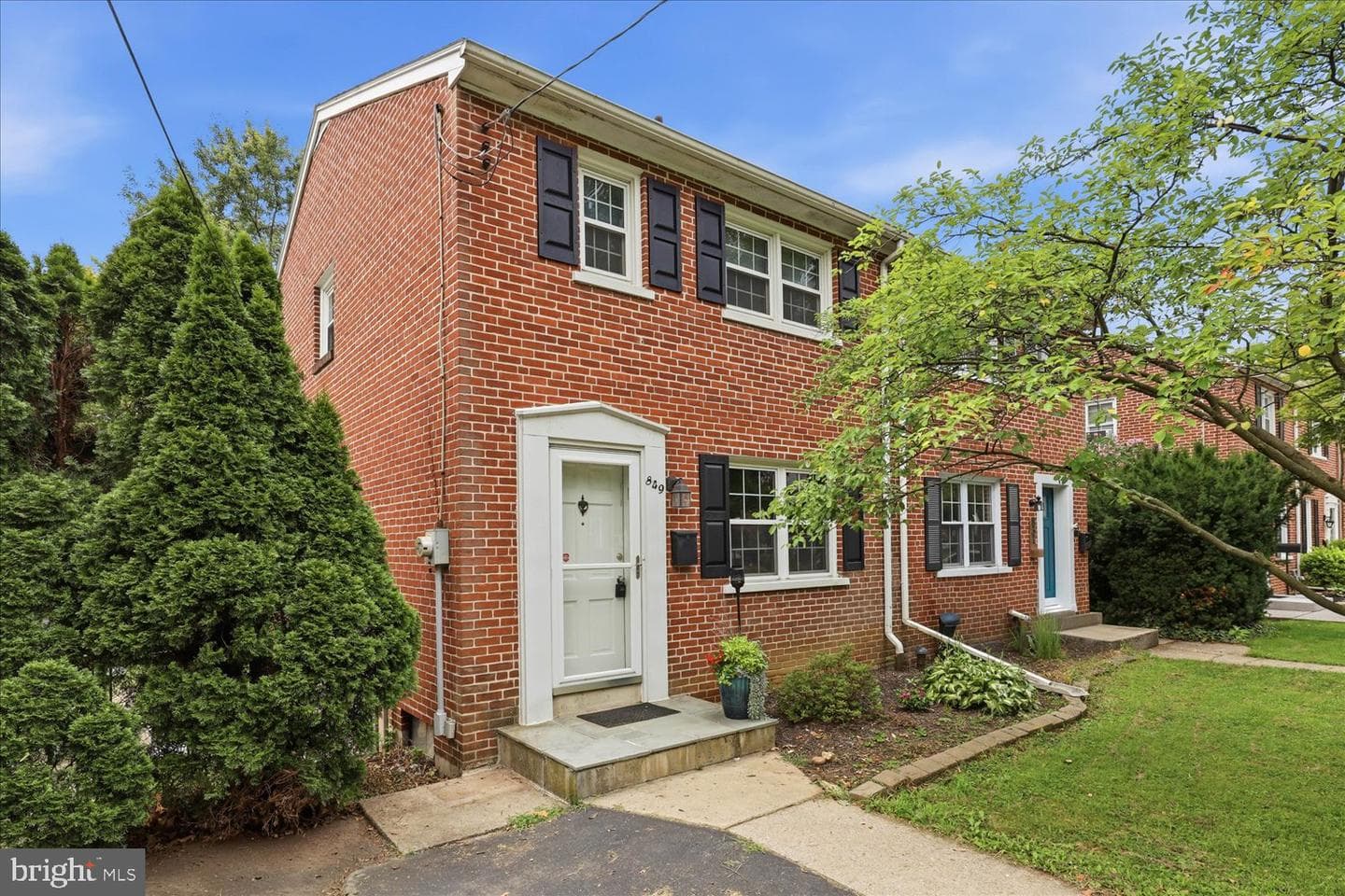 849 Fountain Avenue photo 1