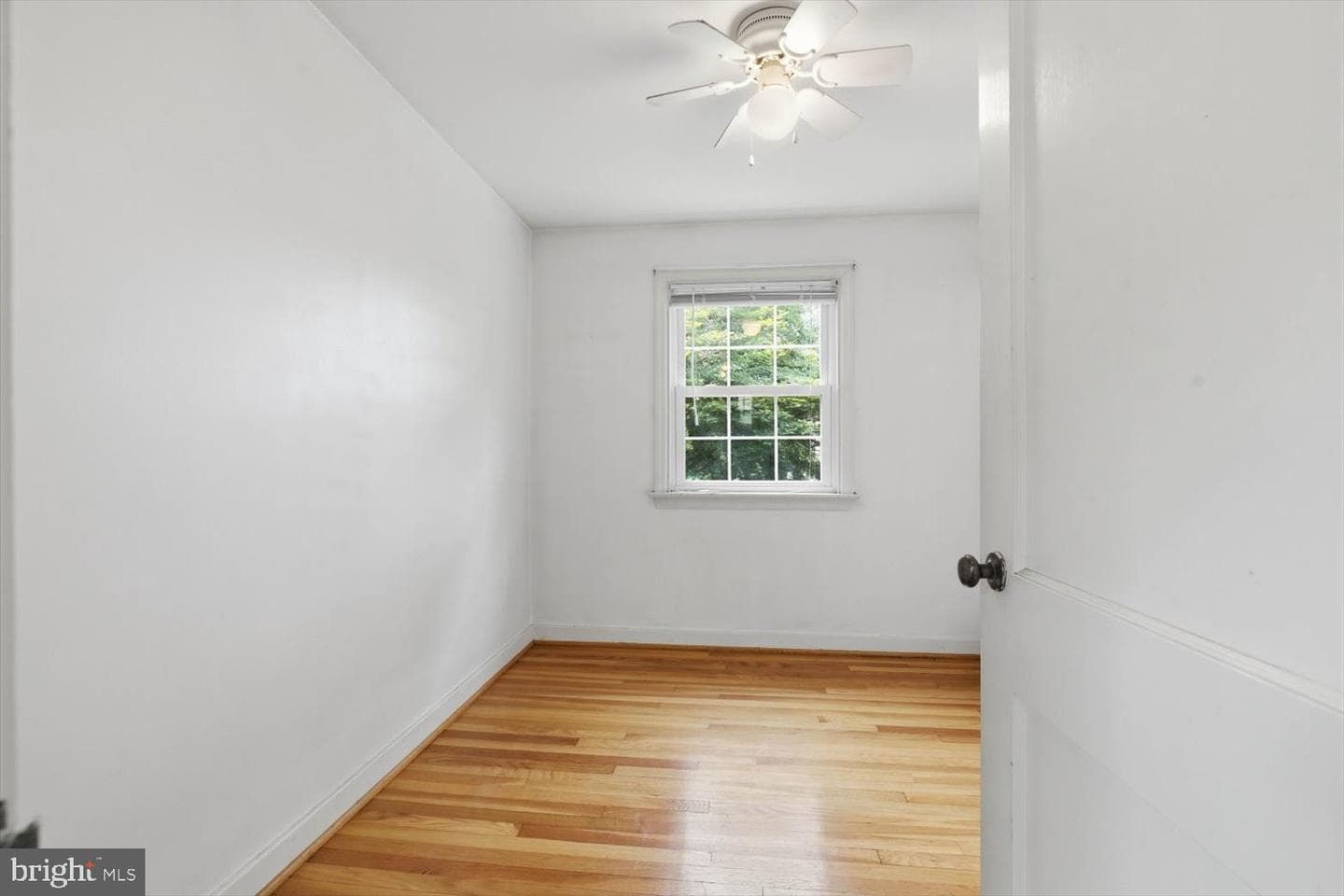 849 Fountain Avenue photo 13