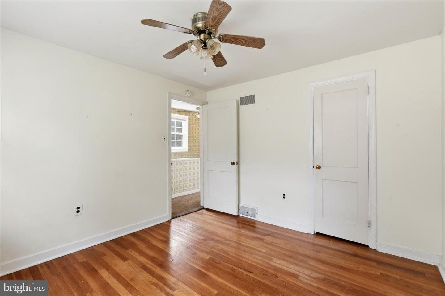 849 Fountain Avenue photo 17