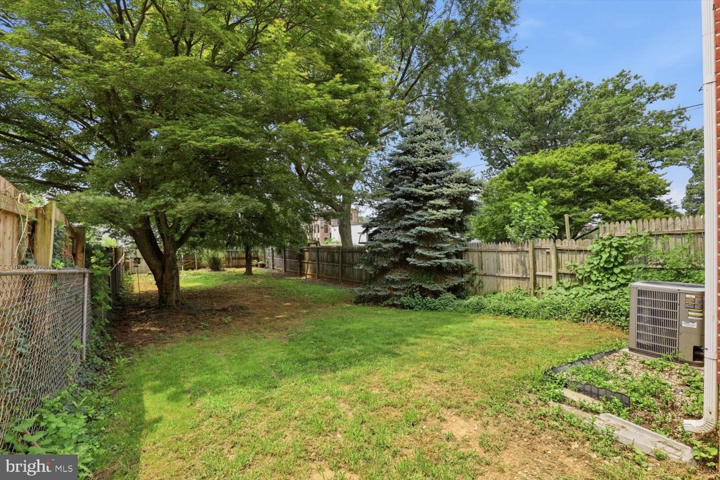 849 Fountain Avenue photo 24