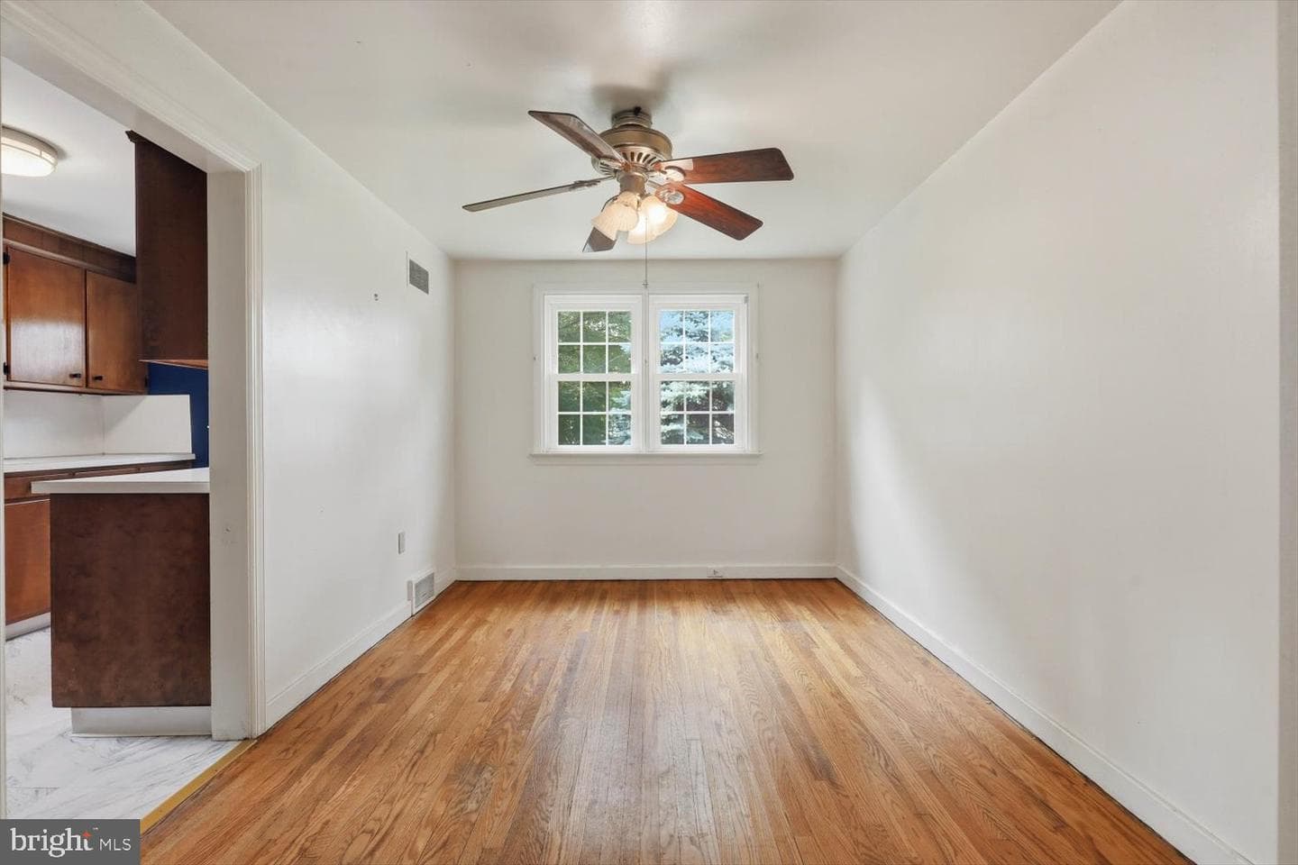 849 Fountain Avenue photo 8