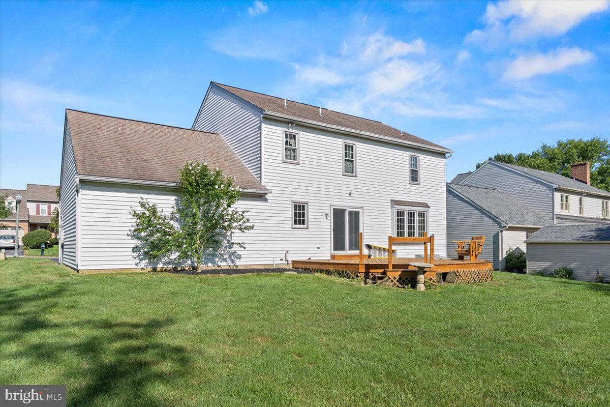 41 Apricot Avenue photo 44