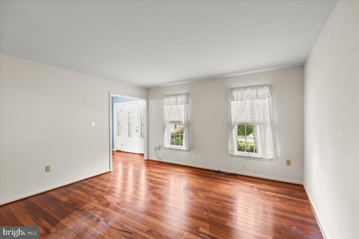 41 Apricot Avenue photo 8