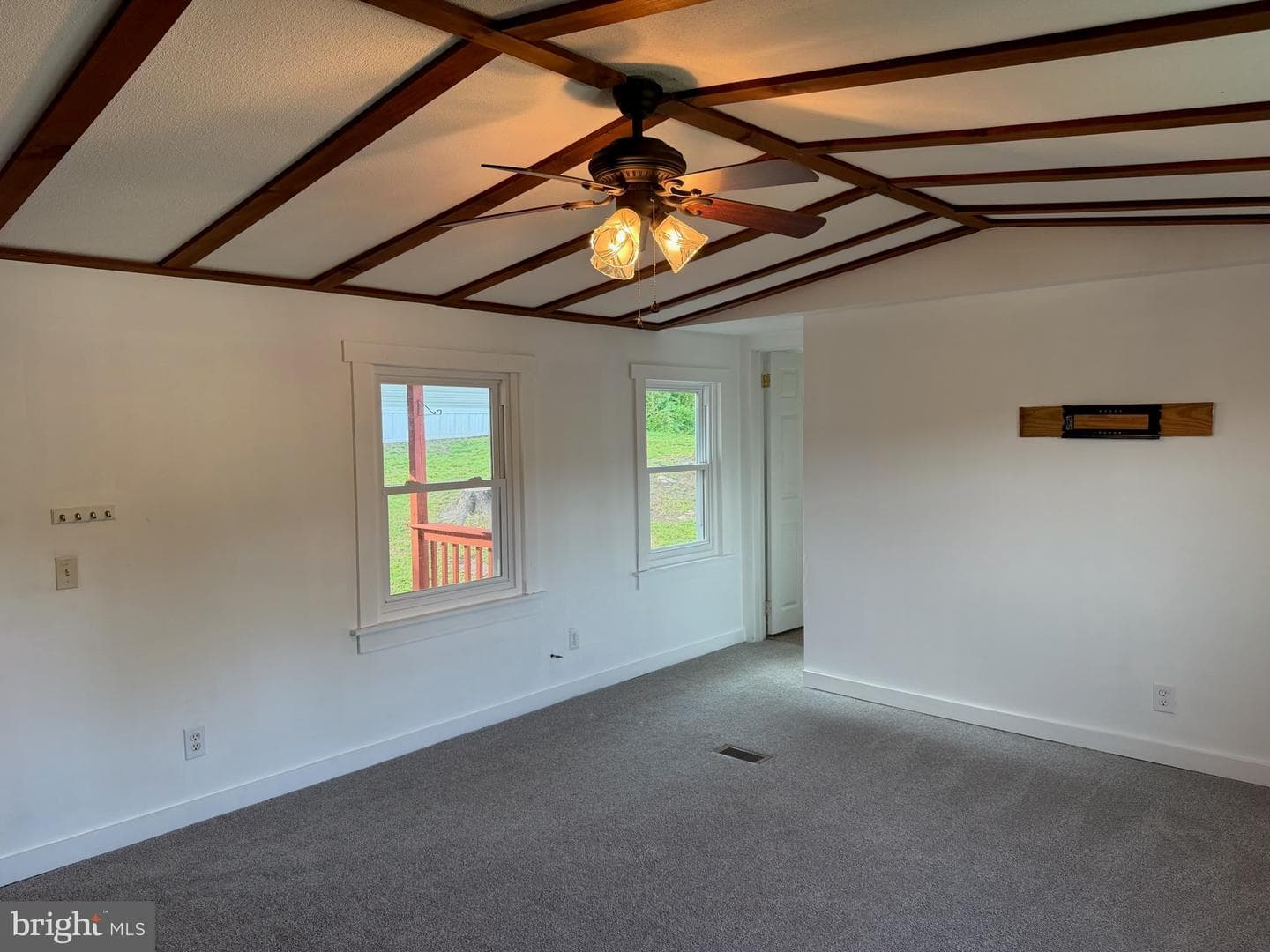 309 Poplar Lane photo 15