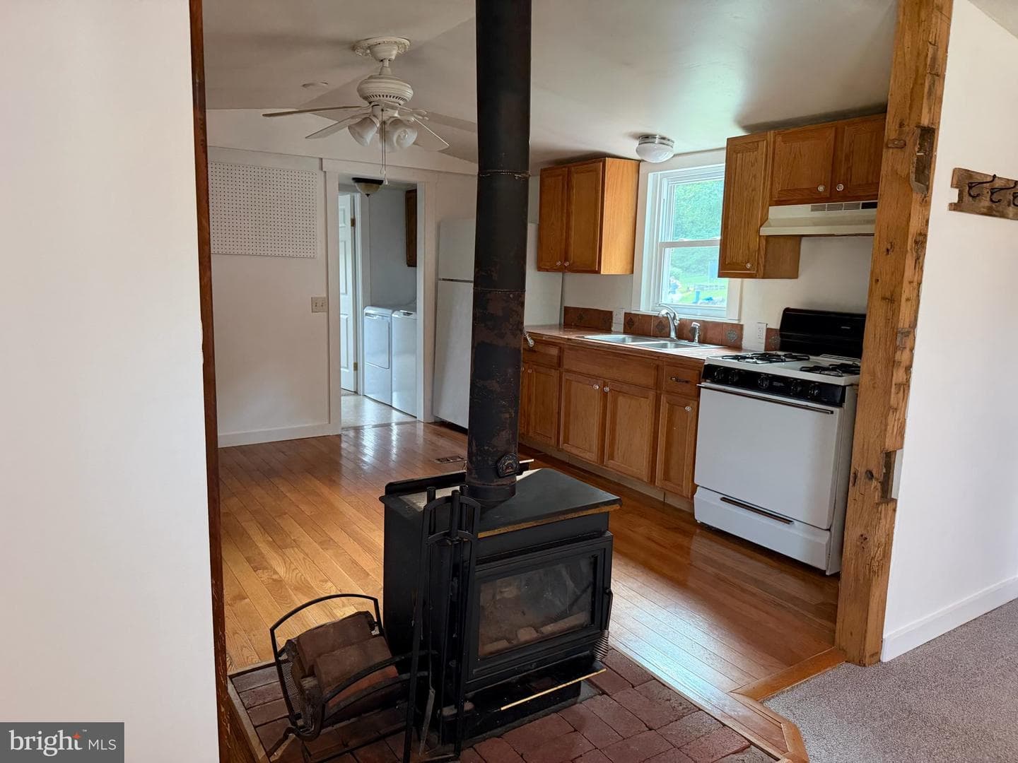 309 Poplar Lane photo 16