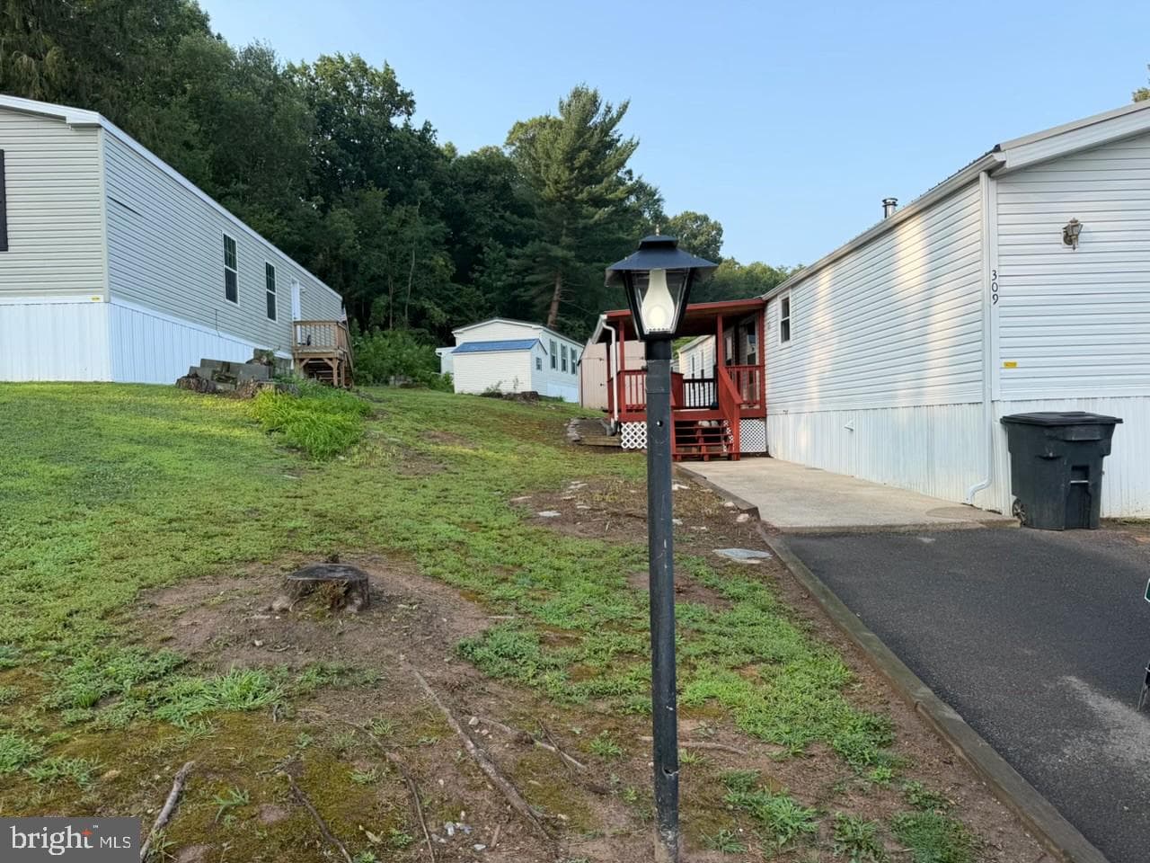309 Poplar Lane photo 4