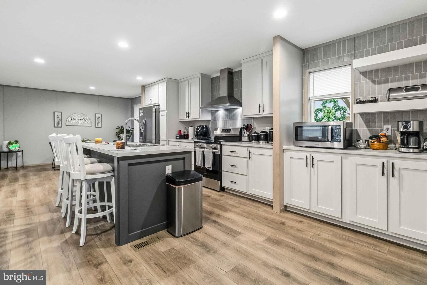 254 Walnut Street photo 11