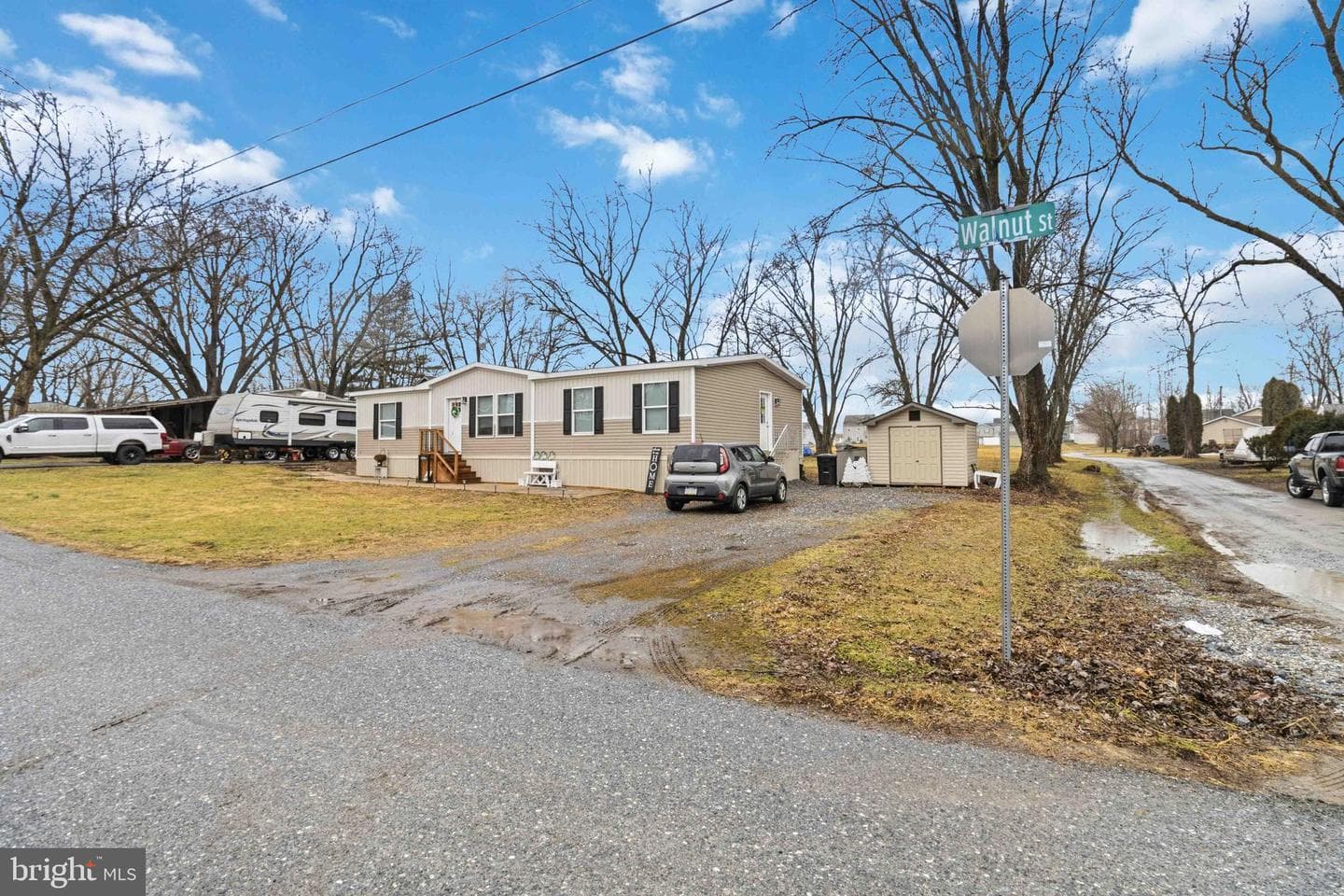 254 Walnut Street photo 5