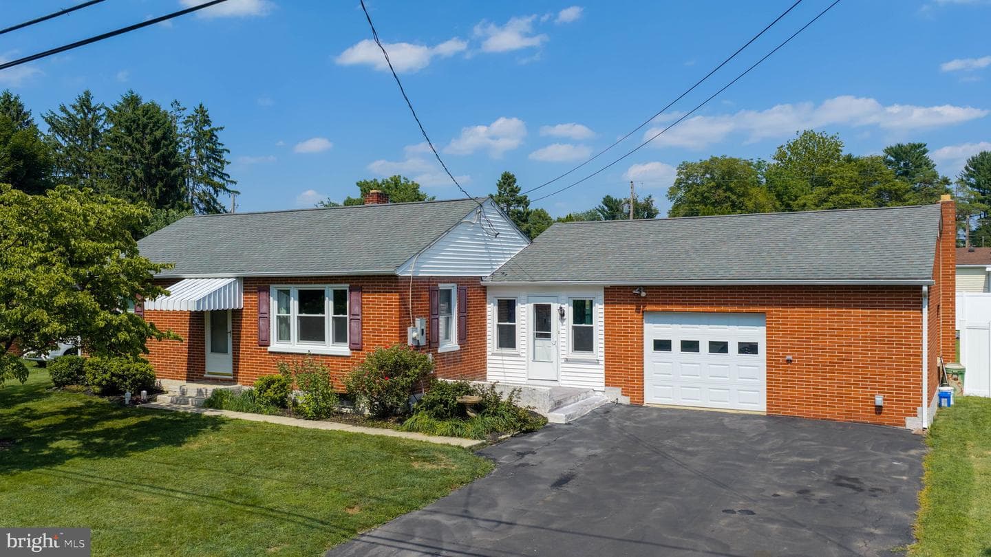 9 Park Circle Drive photo 1