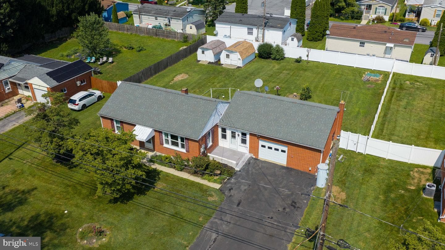 9 Park Circle Drive photo 2