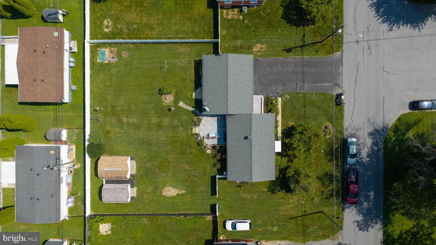 9 Park Circle Drive photo 3