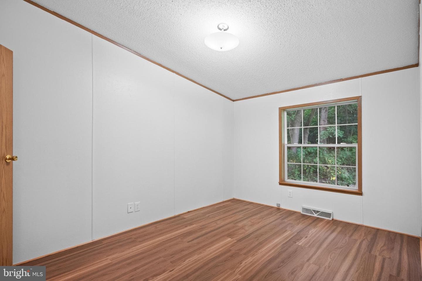 707 Hillside Drive photo 19